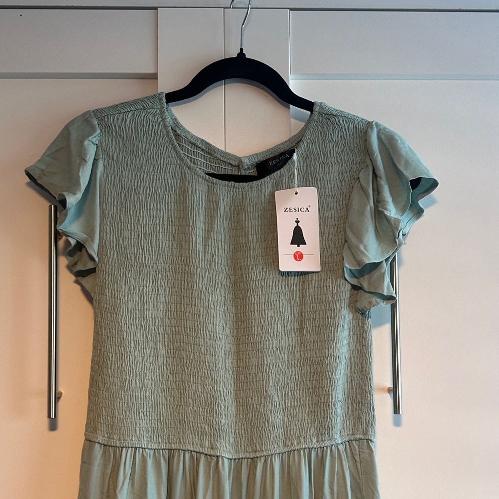Zesica Mint Green Ruffle Sleeve Dress, brand new! - Picture 3 of 6